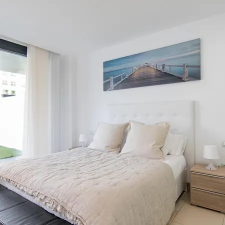 Luxury Apartment, Parking, Terrace, Pool. Appartamento