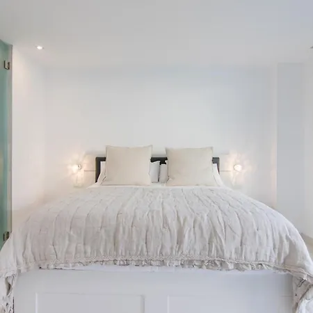 Appartamento Luxury Apartment, Parking, Terrace, Pool.