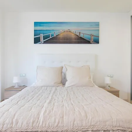 Luxury Apartment, Parking, Terrace, Pool.